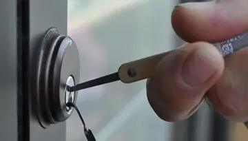 changing locks on new home near me in Mississauga, ON